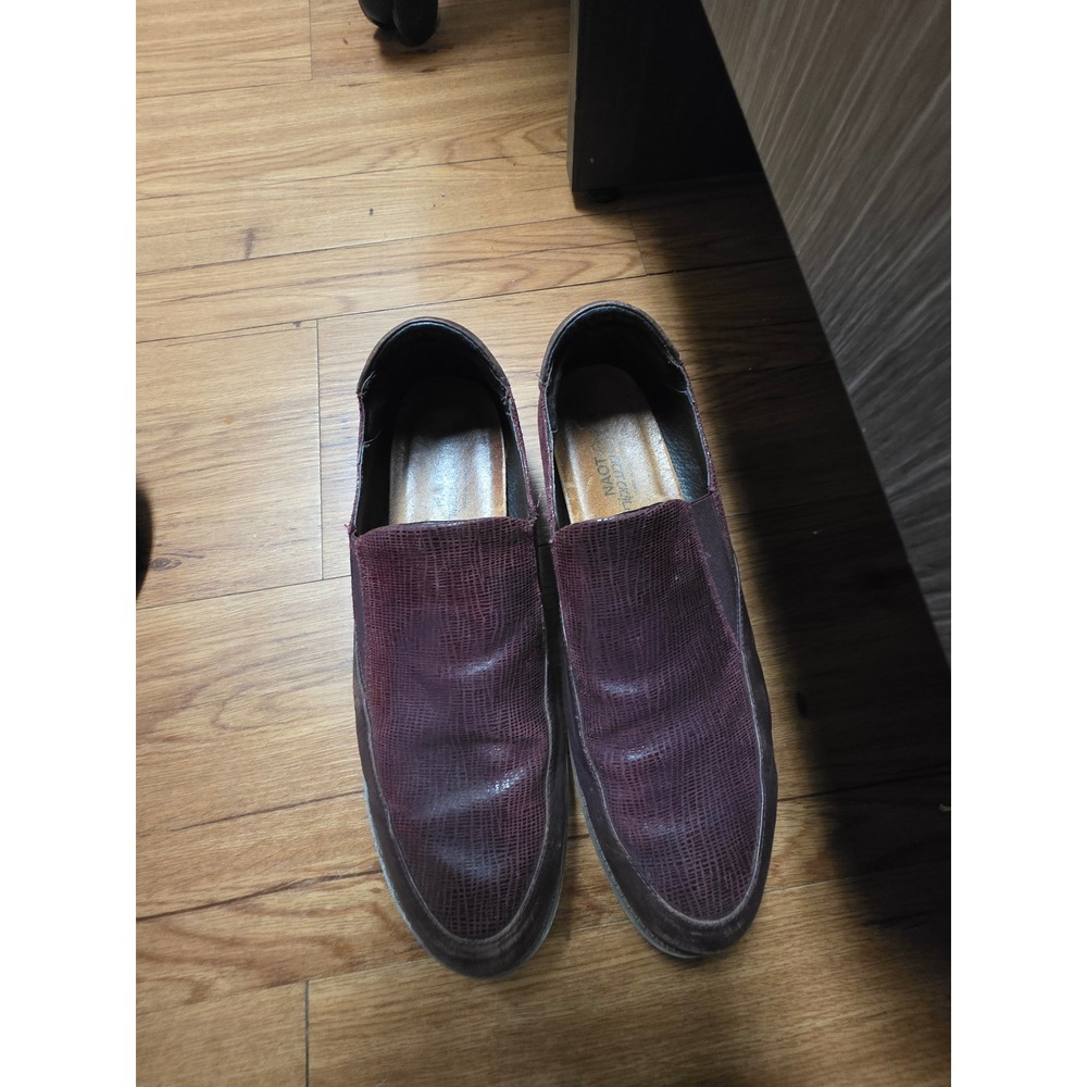 Naot Burgundy Textured Leather Slip On Loafers Women Shoes Low Block Heel